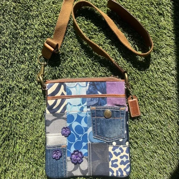 COACH Rare Y2K Bag - Picture 2 of 6